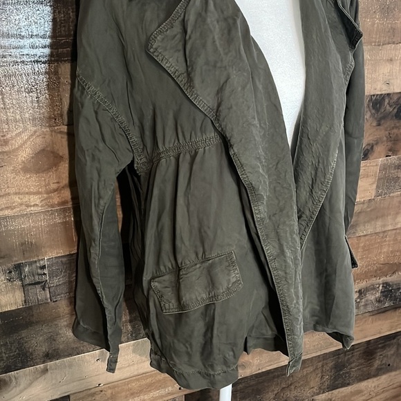 Caslon Olive Grown Safari Waterfall Open Front Pockets Jacket Size Medium - Picture 2 of 6